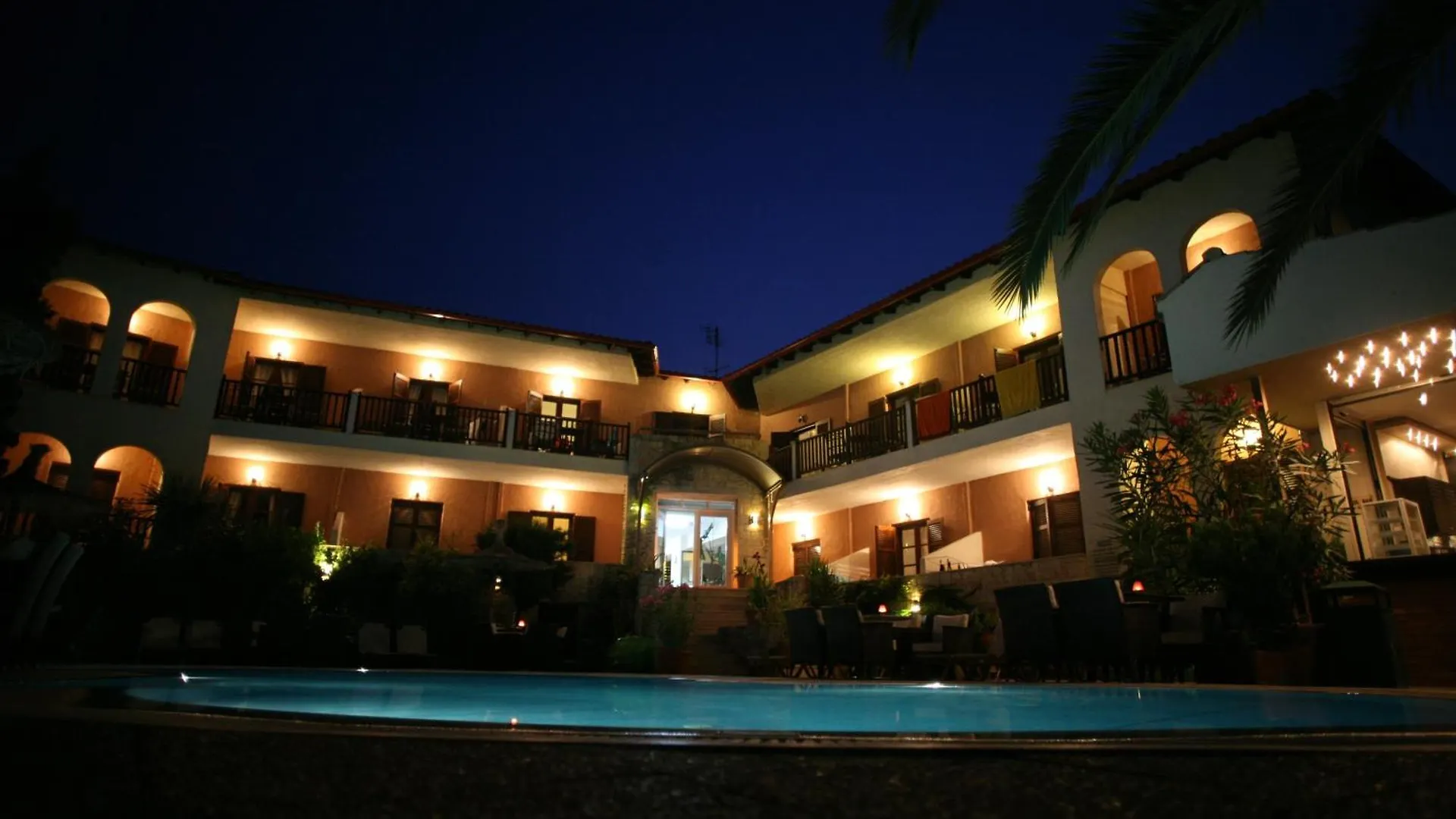 Stamos Hotel Afytos