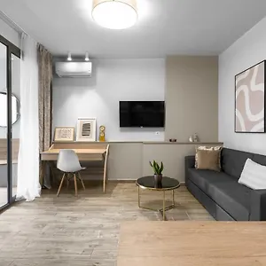 https://big-apple-nilie-hospitality-mgmt.hotels-of-thessaloniki.com
