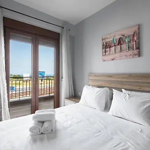 Ultima Summer Residence, Nilie Hospitality Mgmt Άφυτος