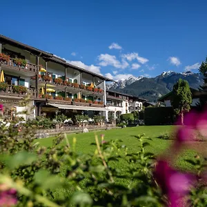 parkhotel-wallgau.com-bavaria.com/