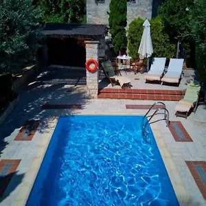 Villa Katsaneiko Mansion, Áfitos